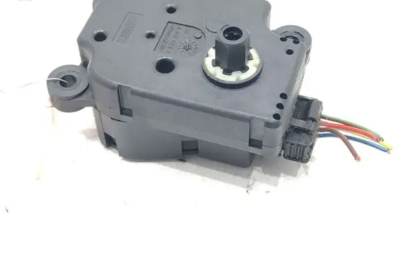 Fiat Croma Air flap motor/actuator 985100V