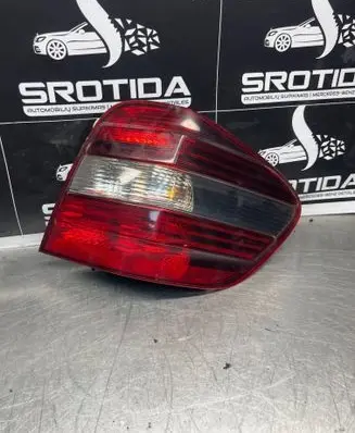 Mercedes-Benz ML W164 Rear/tail lights 404132R 135V08W