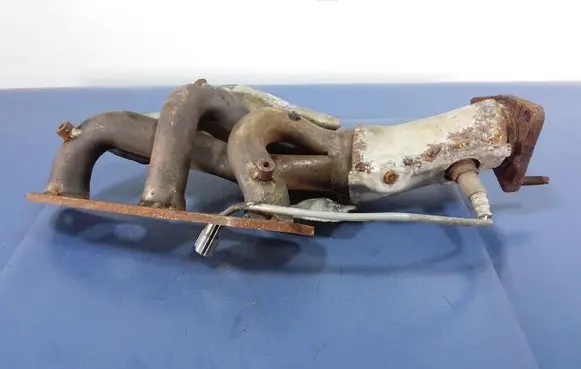 Infiniti G37 Exhaust manifold