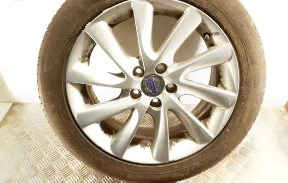 Volvo V60 R17 alloy rim 31341739