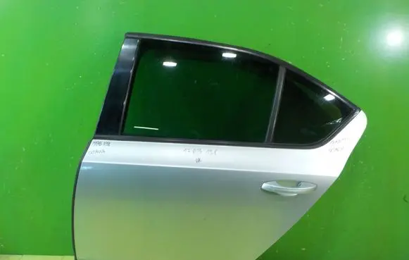 Skoda Octavia Mk3 (5E) Rear door LEWE