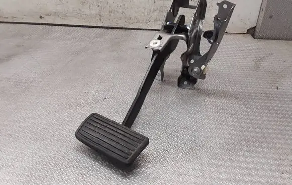 Honda Accord Brake pedal 