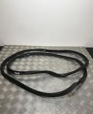 Seat Ateca Loading door rubber seal (on body) 