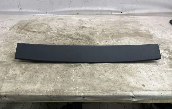 Volkswagen Tiguan Trunk/boot trim cover 5NA867707