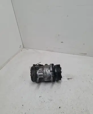 Volkswagen Golf IV Air conditioning (A/C) compressor (pump) 7M3820803B