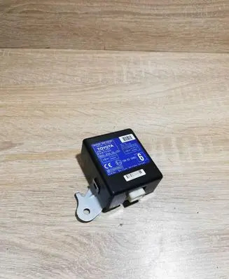 Toyota Prius (XW20) Door control unit/module 8974147100