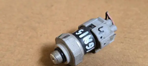 Suzuki Ignis Air conditioning (A/C) pressure sensor TBPP320QSK 9552678F00 MP0FF1F2MF