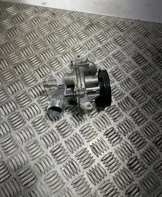 Volvo XC40 Water pump 32252604