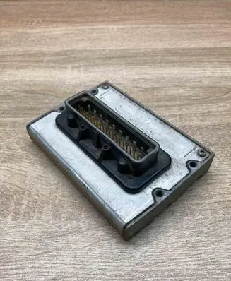 Chrysler Voyager Fuse module 04869000AJ