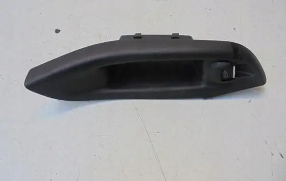 Ford Focus Electric window control switch