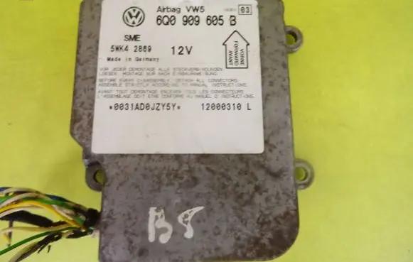 Volkswagen PASSAT B5 Airbag control unit/module 6Q0909605B