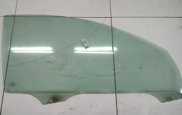 Peugeot 206 Front door window glass four-door as2
