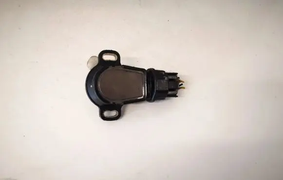 Accelerator throttle pedal
