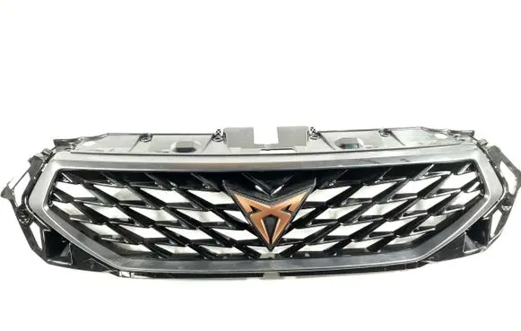 Seat Ateca Front bumper upper radiator grill