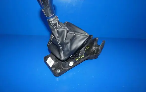 Mercedes-Benz GLA W156 Gear shifter/selector A1763600209 131202112222A