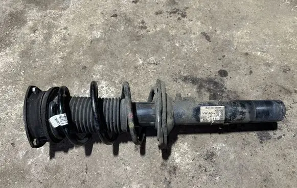 Volkswagen PASSAT B8 Front shock absorber/damper 3Q0413031BN