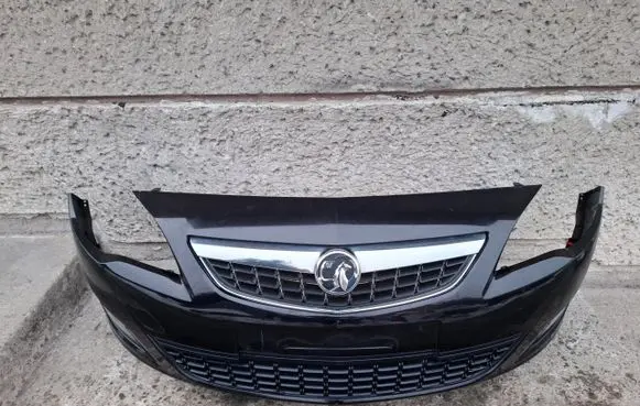 Opel Astra J Front bumper 