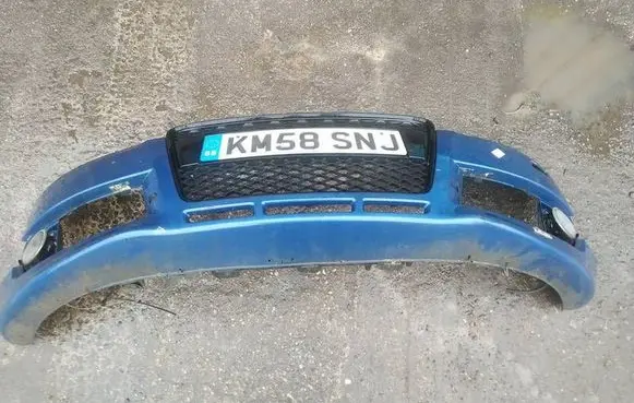 Mitsubishi Lancer X Front bumper melynas