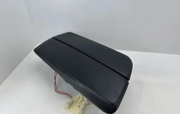 BMW 5 G30 G31 G38 Glove box central console 9330664