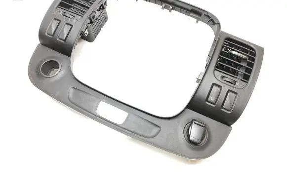 Renault Trafic III (X82) Radio/GPS head unit trim 682600790R 93453371 682607999R