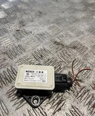 Audi A4 S4 B8 8K ESP acceleration yaw rate sensor 8K0907637A