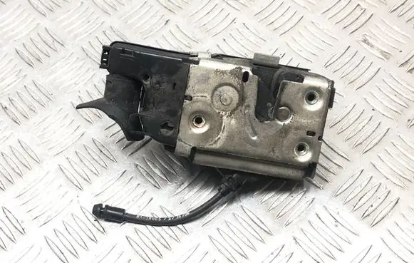 Renault Megane II Front door lock 4013