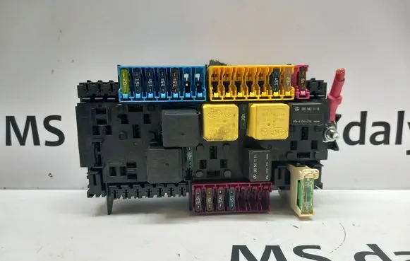 Mercedes-Benz ML W166 Fuse module A2123200358 2123200358