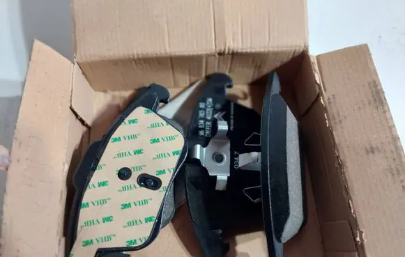 Citroen C4 I Picasso Brake pads (front) 9683476580