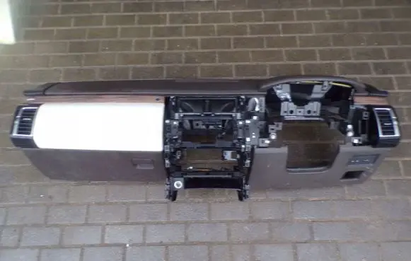 Land Rover Discovery 5 Dashboard