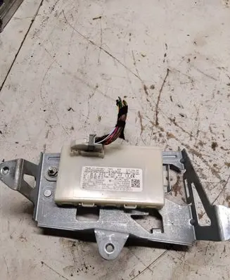 Keyless (KESSY) go control unit/module
