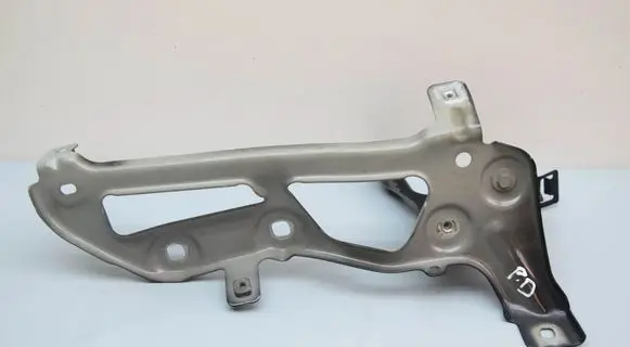 BMW X1 U11 Fender mounting bracket 9883410 9883402
