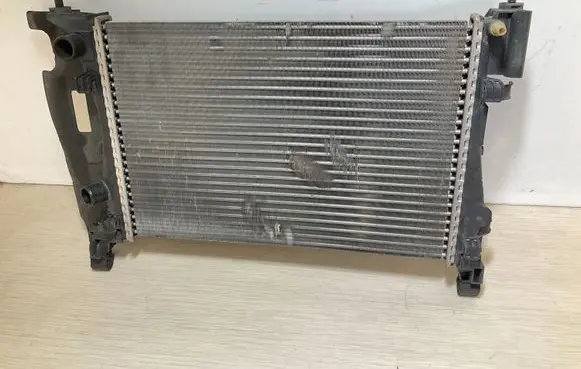 Opel Corsa D Coolant radiator 55701408
