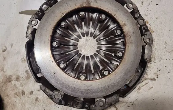 Renault Trafic II (X83) Pressure plate 8200828444