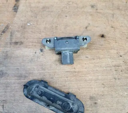 Citroen C5 Tailgate opening switch 9645496580