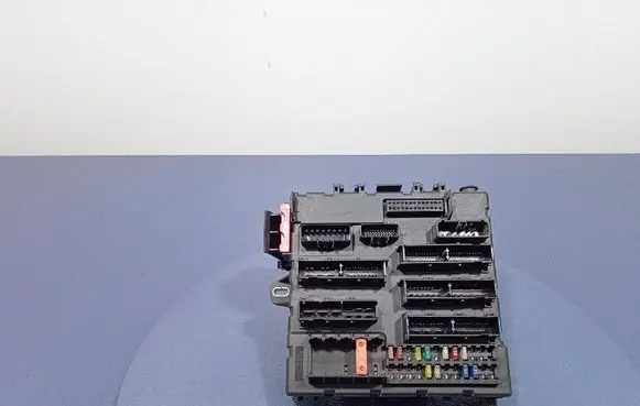 Opel Vectra C Fuse box set 13189926