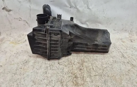 Ford Fiesta Air filter box 