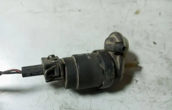 Opel Astra H Windscreen/windshield washer pump 24439254