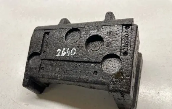 Mercedes-Benz GLE (W166 - C292) Radiator mount bracket A1665051730 1665051730