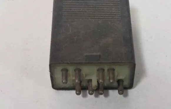 Mercedes-Benz E W124 Other relay 0135454832 898690000 EG0010