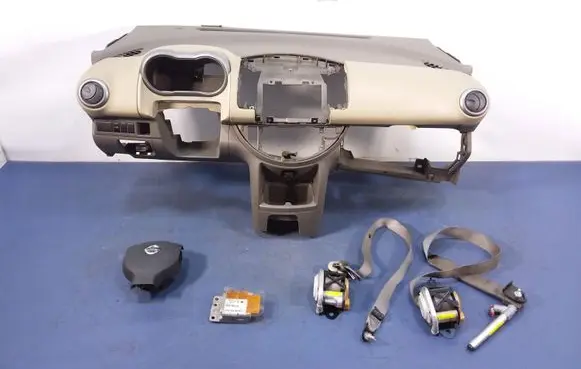 Nissan Note (E11) Dashboard