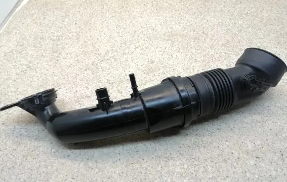 Citroen C3 Aircross Turbo air intake inlet pipe/hose 9824569380 1203241S01
