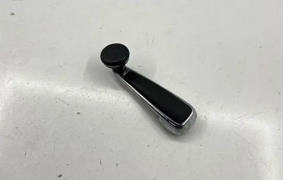 Mercedes-Benz W123 Front door window winding handle