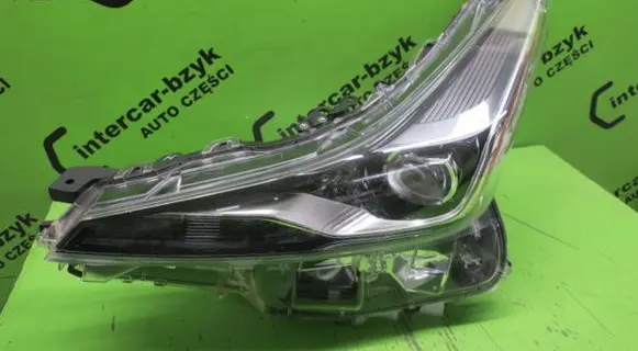 Toyota Prius (XW50) Headlight/headlamp