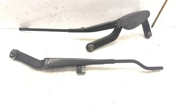 Mercedes-Benz S W220 Front wiper blade arm
