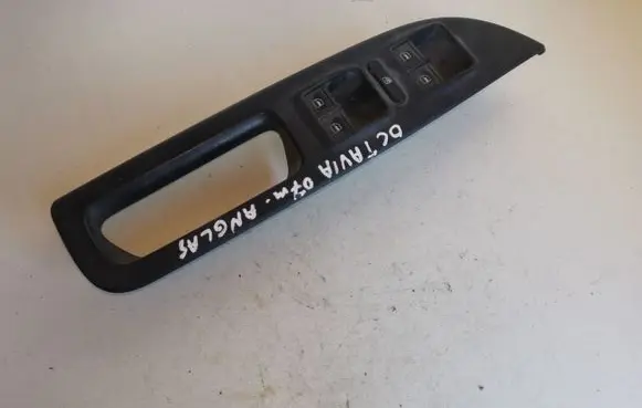 Skoda Octavia Mk2 (1Z) Electric window control switch 1Z0959858A 1Z2867172