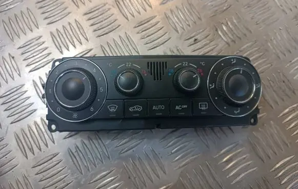 Mercedes-Benz C W203 Climate control unit A2038303085 9140010525