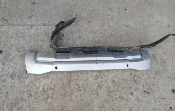 Ford Ranger Front bumper splitter molding LB3B17F792A eb3b17f017a