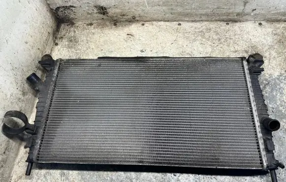 Ford Focus Coolant radiator