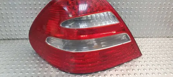 Mercedes-Benz E W211 Rear/tail lights 2118200564