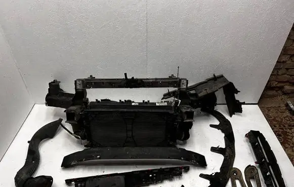 Opel Insignia A Radiator support slam panel